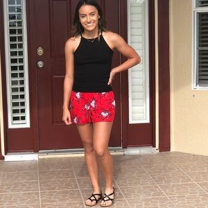 Women’s petite floral shorts🌹